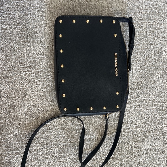 Michael Kors studded crossbody - Picture 1 of 3